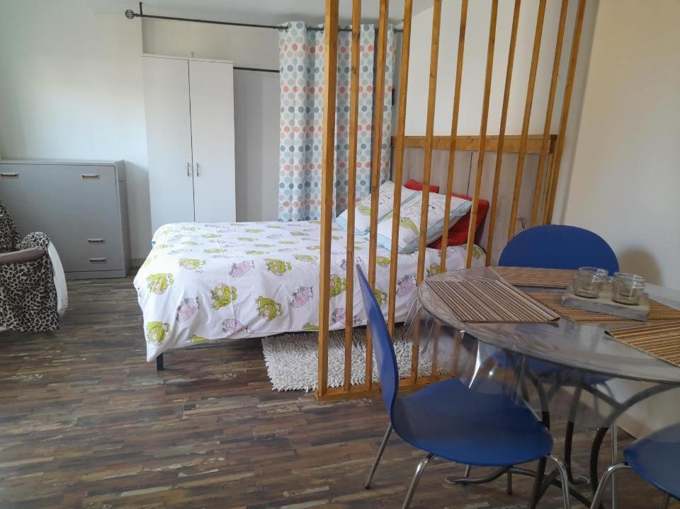 Appartement Studio Lena à Lézignan-Corbières Extérieur photo